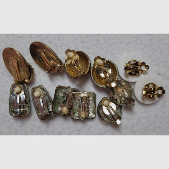 Clip On Earrings 6 Pc Lot 80s 90s Vintage Button Black White Silver Iridescent - Picture 5 of 5